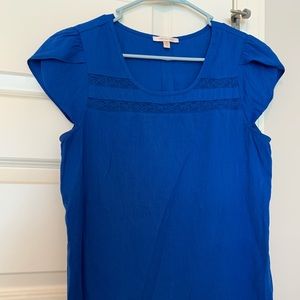 Skies are blue blouse